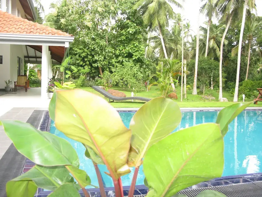 Anuhas Airport Villas