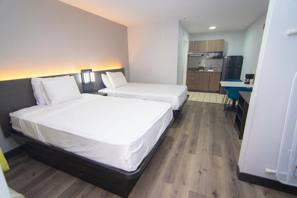 Studio 6 Extended Stay - West Palm Beach, FL