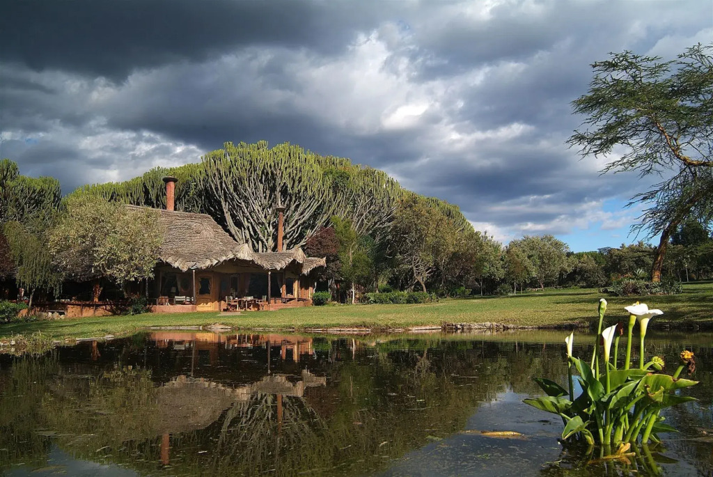 Rose Wood Lodge