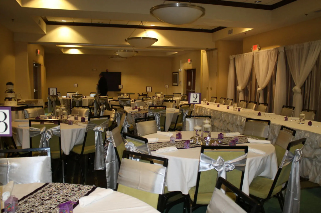 Holiday Inn Saint Louis-Fairview Heights by IHG