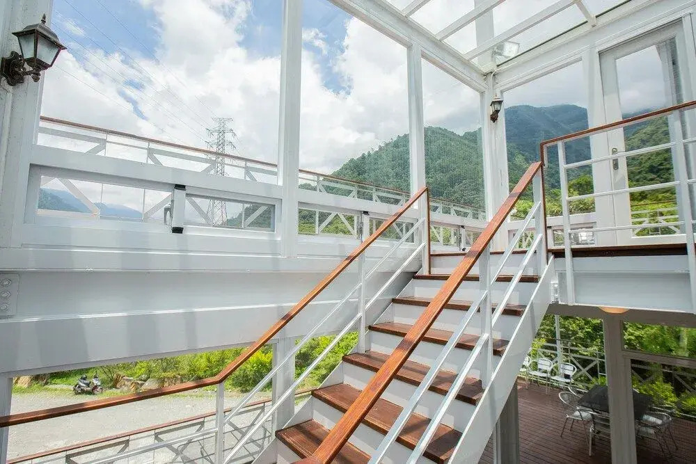 Songhe ShanShuei B&B Hotel