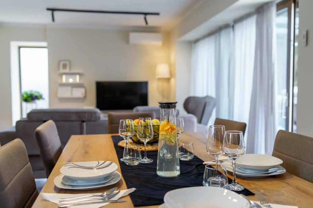 Caprice in Milohnic with 3 bedrooms and 3 bathrooms