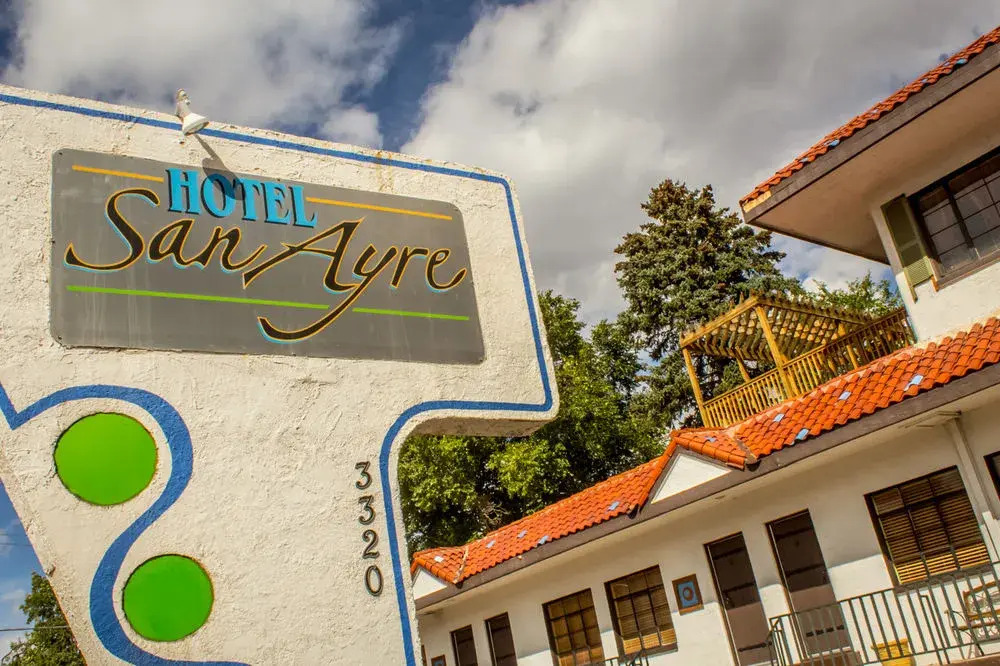 The San Ayre Court