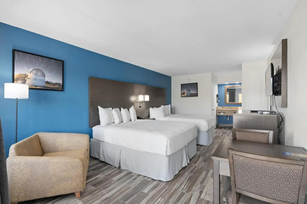 Baymont by Wyndham Orlando East