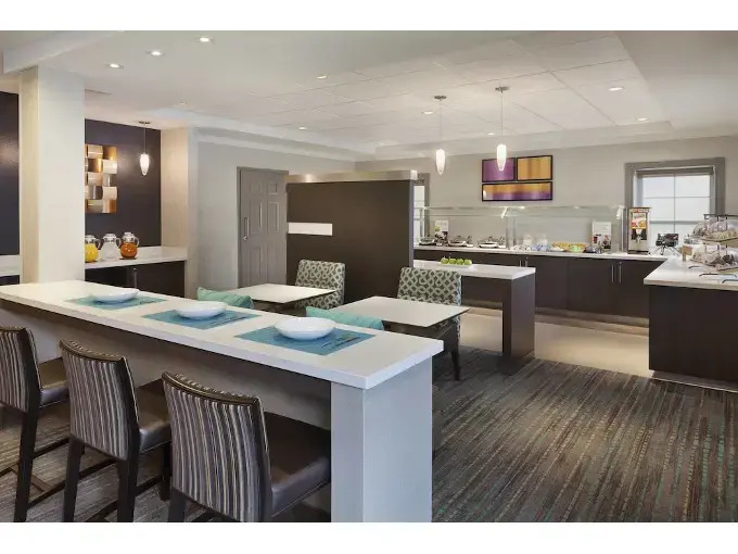 Cambridge Suites Mississauga