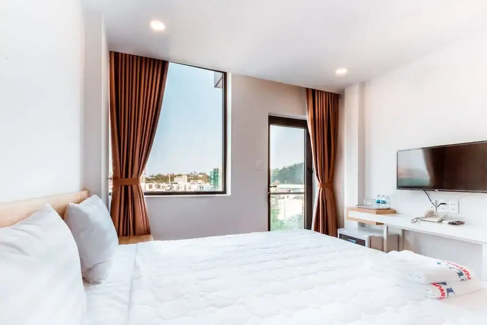 AQUA Seaview Hotel