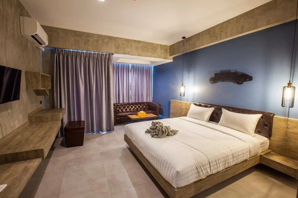 Loft Mania Boutique Hotel