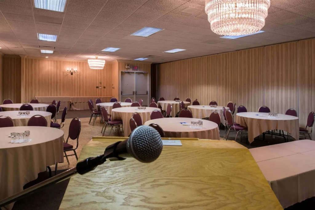 Days Inn by Wyndham Sudbury & Conference Centre