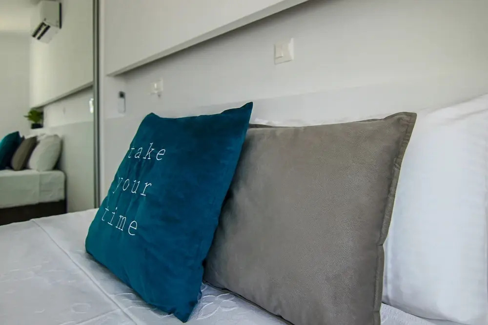 Phaedrus Living: Seaside Luxury Flat Lighthouse 65