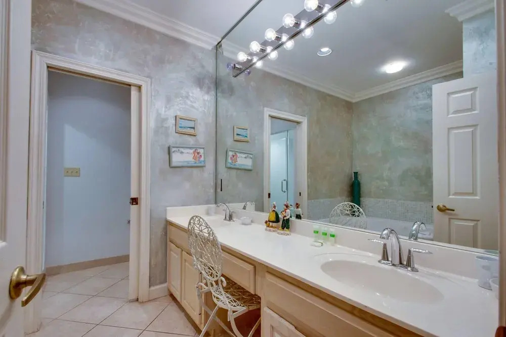Hidden Dunes Beach Villa 10 by Destin Getaways