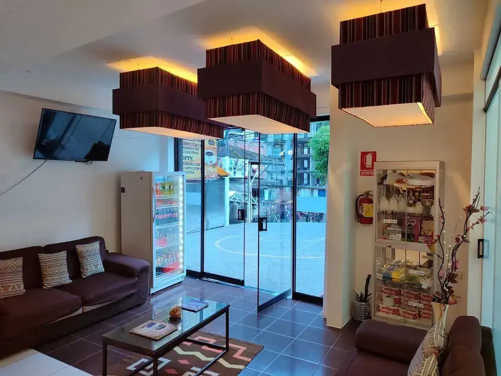 Hostal Premier Inn