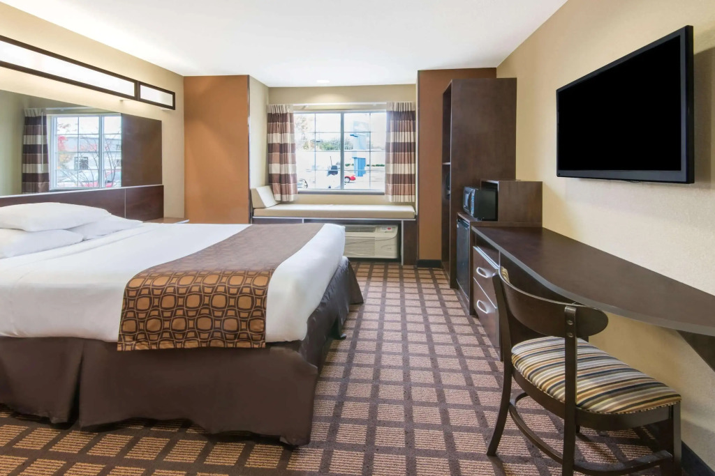 Microtel Inn and Suites North Canton