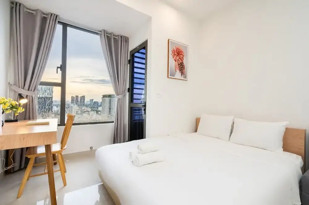 Rivergate Luxe - Central Saigon Stay