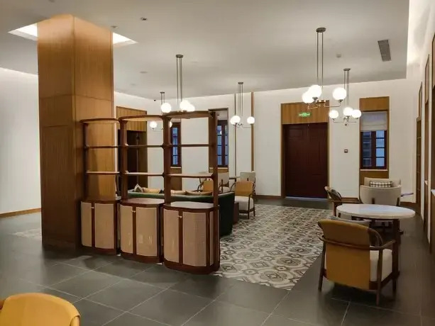 Chikan Diao Lou Hotel
