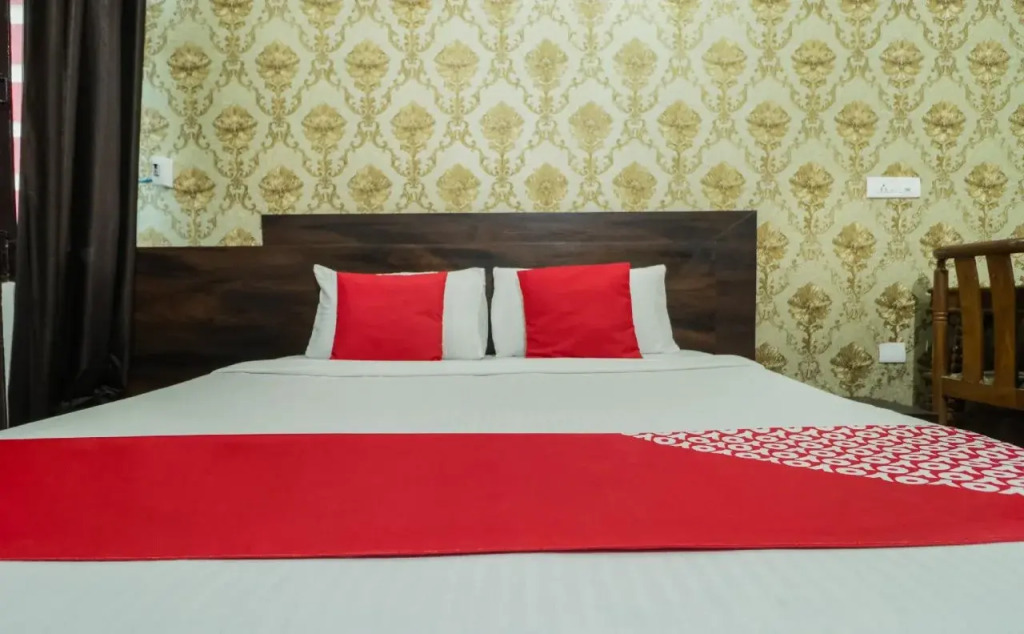 Hotel President By OYO Rooms