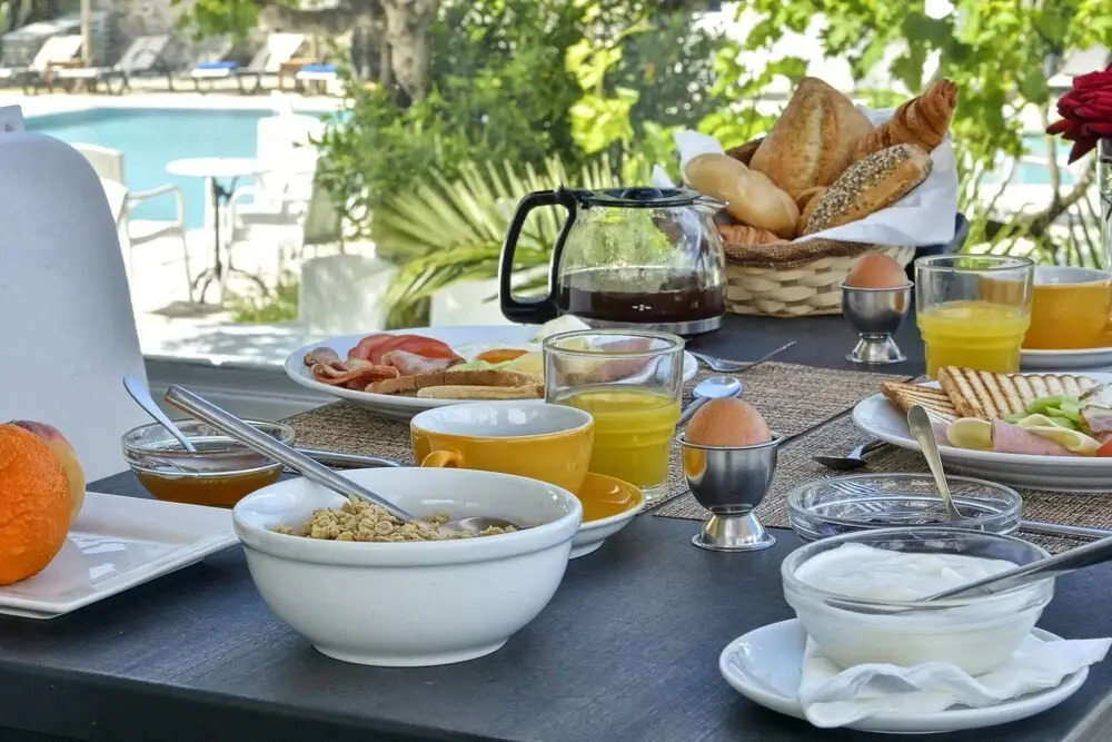 Likithos Hotel