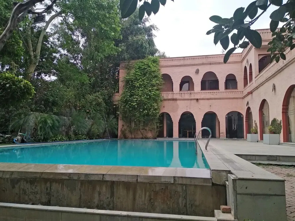OYO 15842 The Banyan Farm