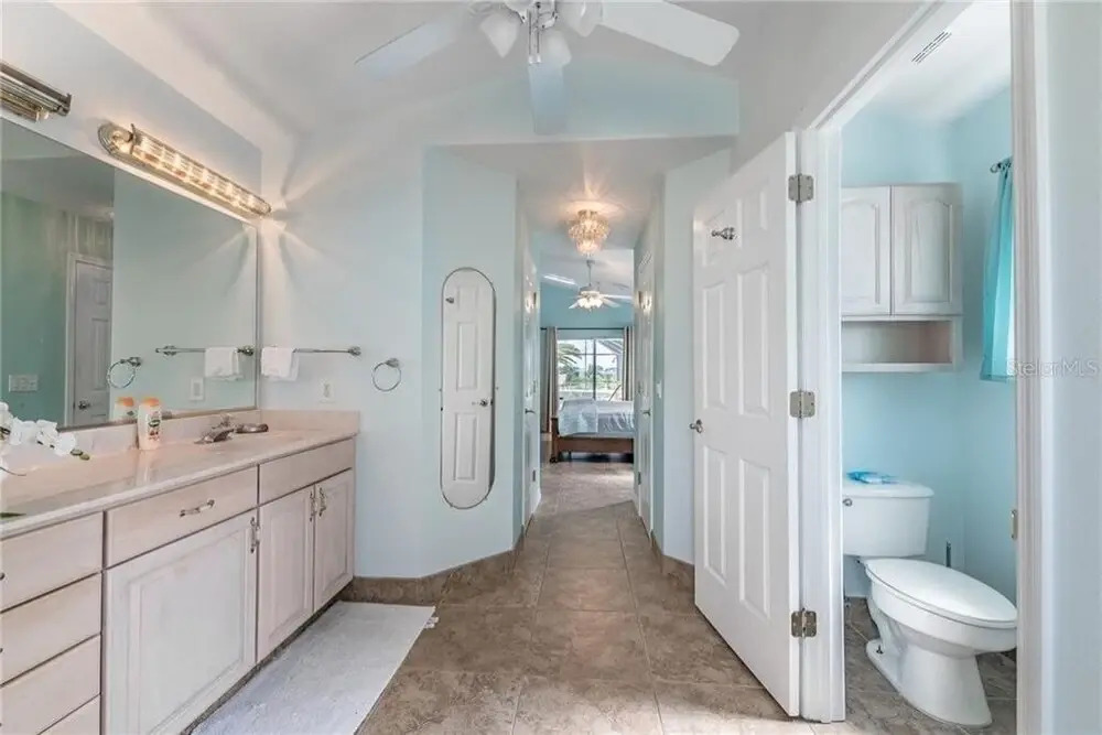 Impressive 5br, Pool, Lake, Disney 10 Minutes 5 Bedroom Home