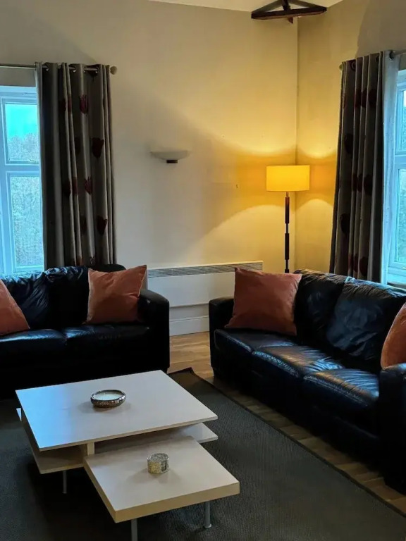 Executive Apartment, Woodford Mill, Witney