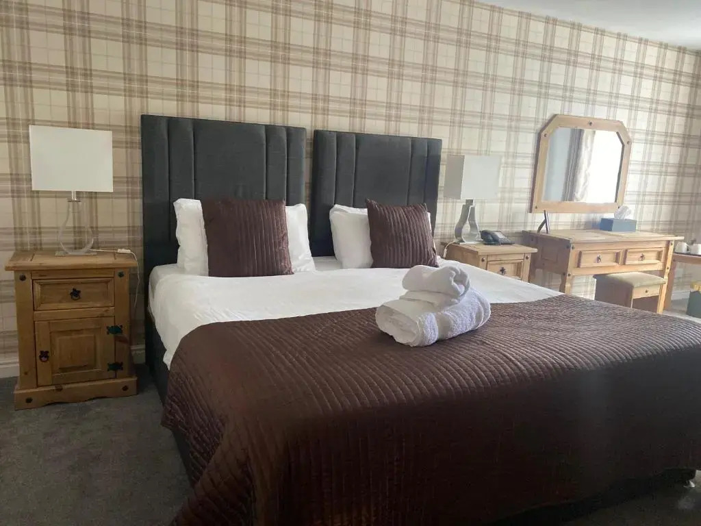 The Oaks Hotel