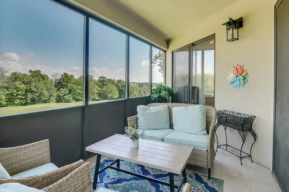 Lil' Slice of Heaven on Hole 11' Branson Condo!