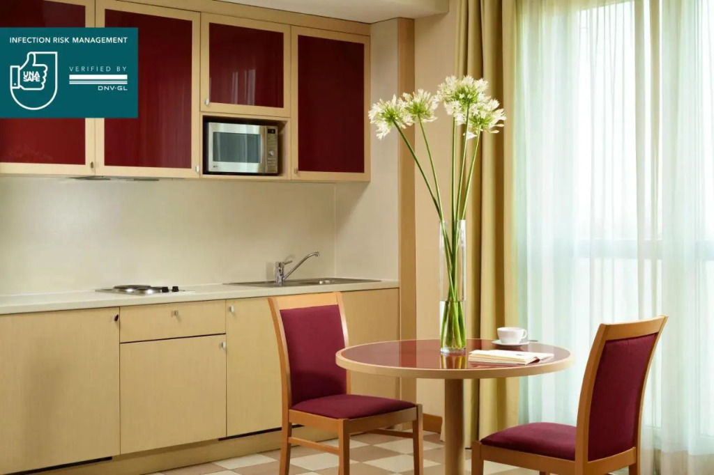 UNA Hotels The One Milano Hotel & Residence