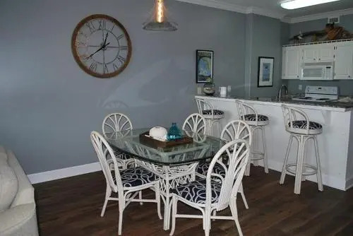 Grand Pointe 607