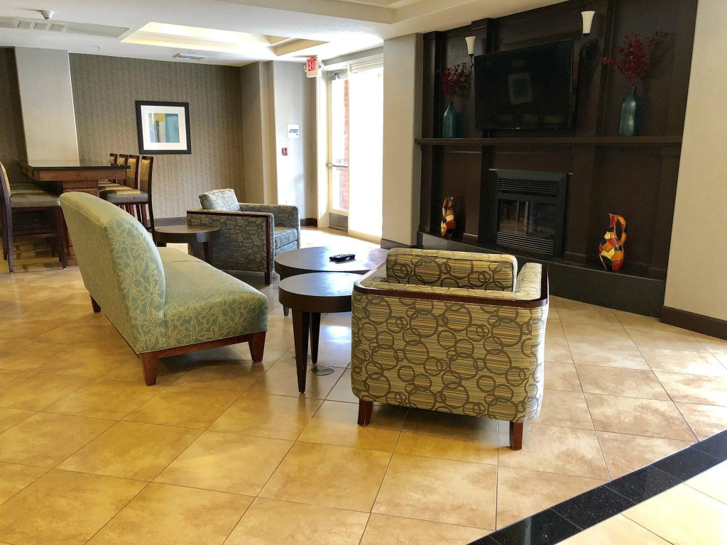 Holiday Inn Express Hotel & Suites Vacaville by IHG