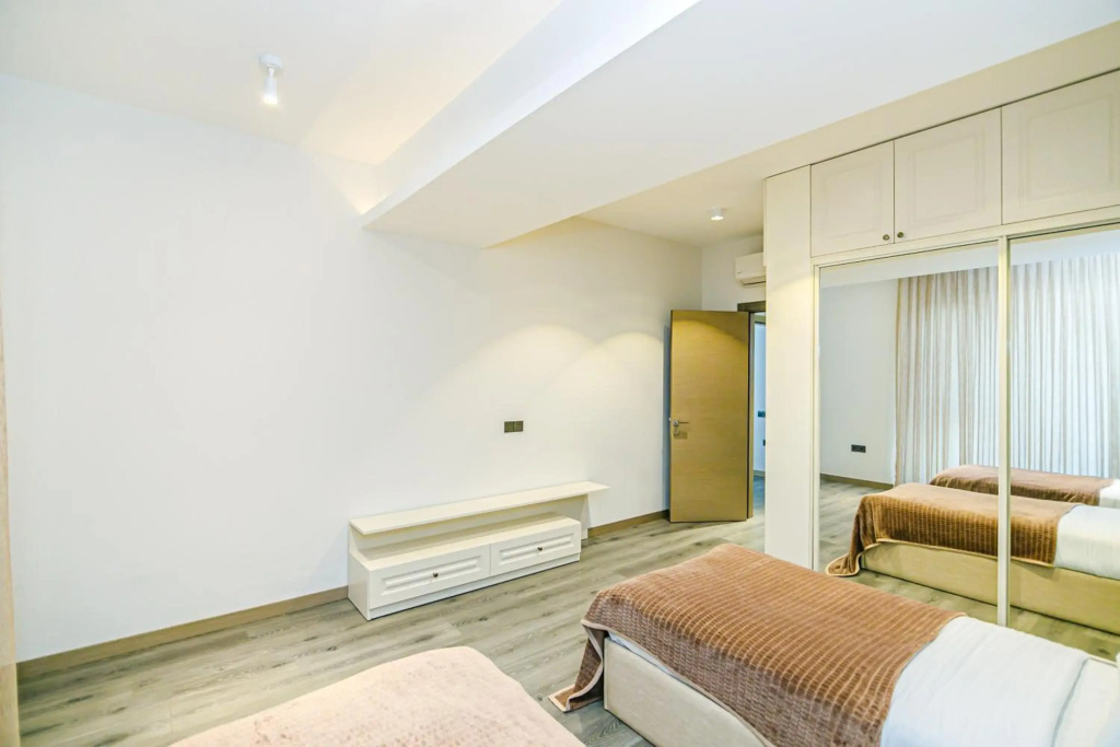Port Baku Residance room 609 C