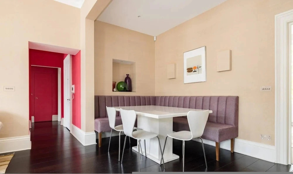 Kensington Luxury - 2 Bedrooms