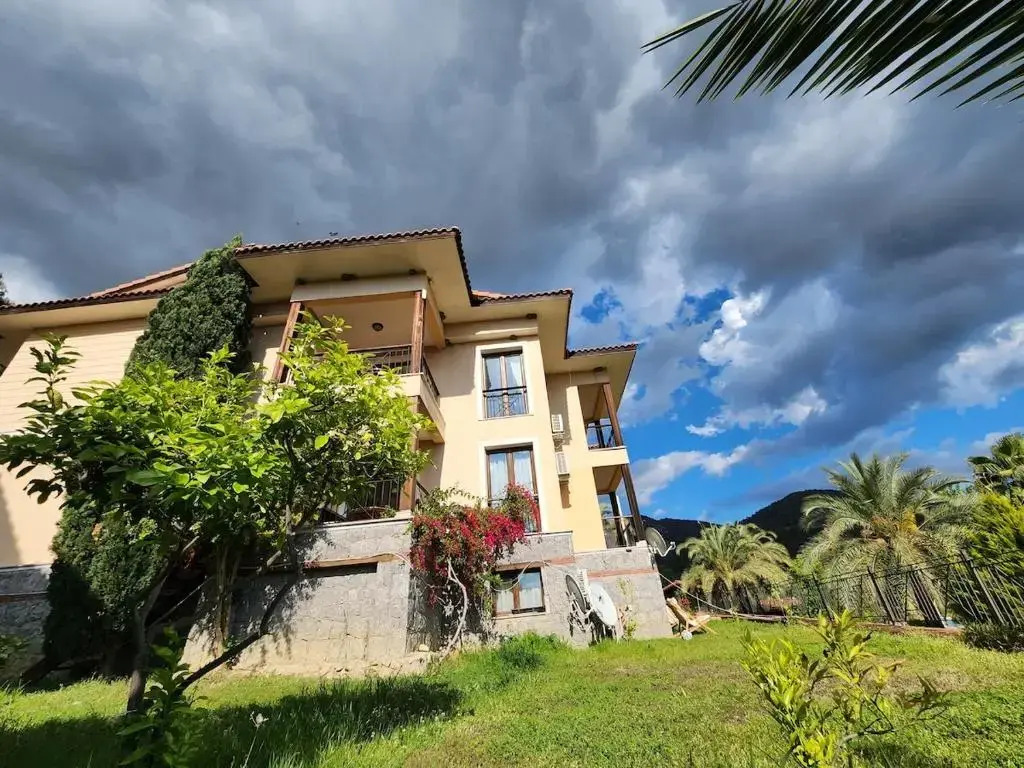 Apart Palm 32 With Share Pool