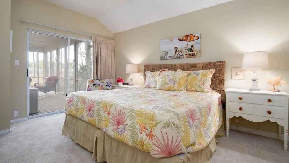 Baypine Cottages 8873