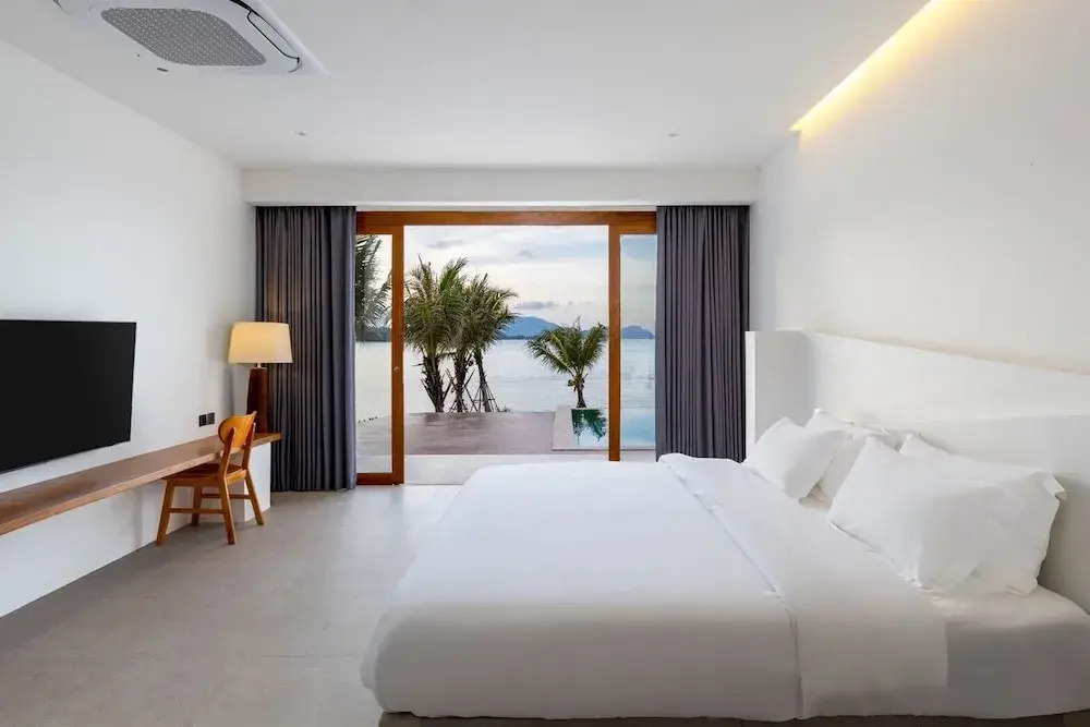 X-sea khanom Harbor Bay Resort