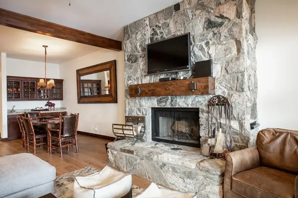 Trail's End Lodge at Deer Valley Resort - Two Bedroom Residence with Spa #403 2 Condo