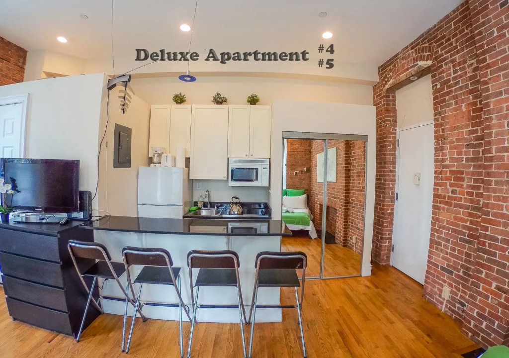 Macy Empire Apartments