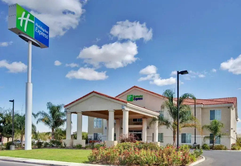 Holiday Inn Express Delano Highway 99 by IHG