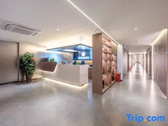 IDJ Love E-Sports Hotel (Kaifeng Qingming Riverside Garden Gulou Night Market)