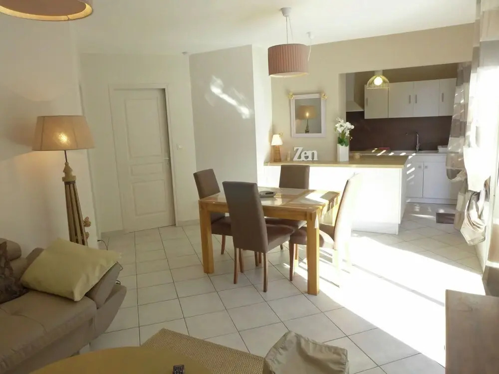 Beautiful Cottage in Raissac d 'aude With Pool and hot tub