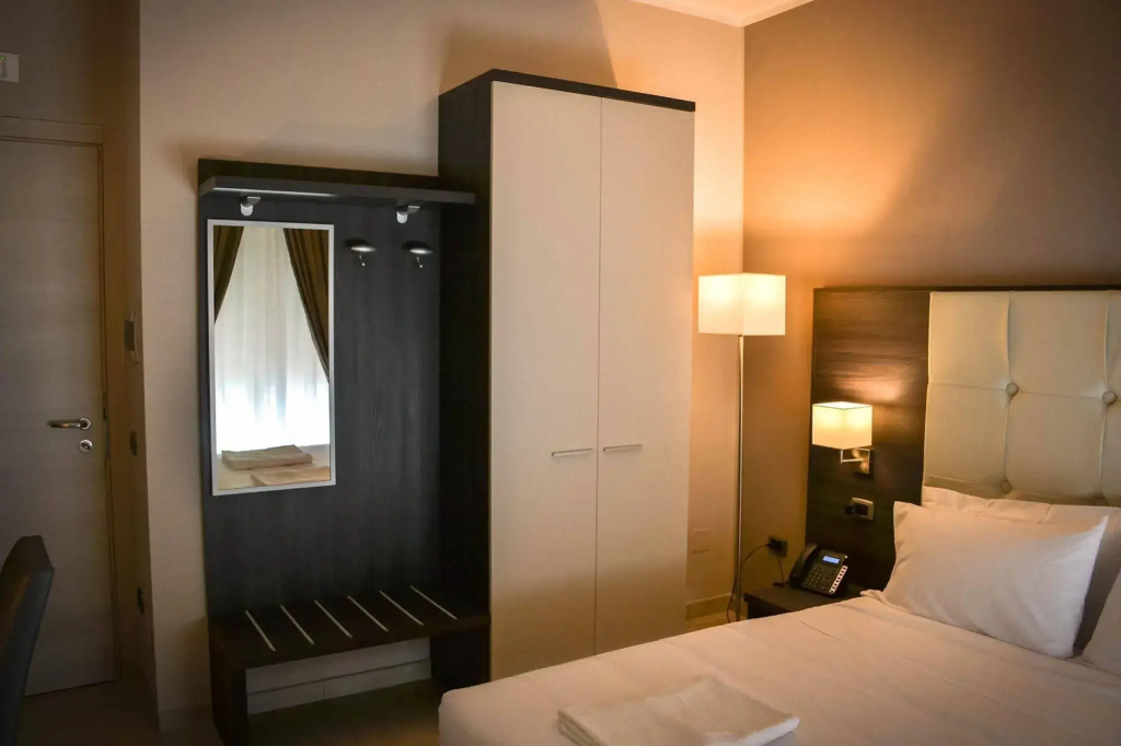 Brain Rooms & Suite