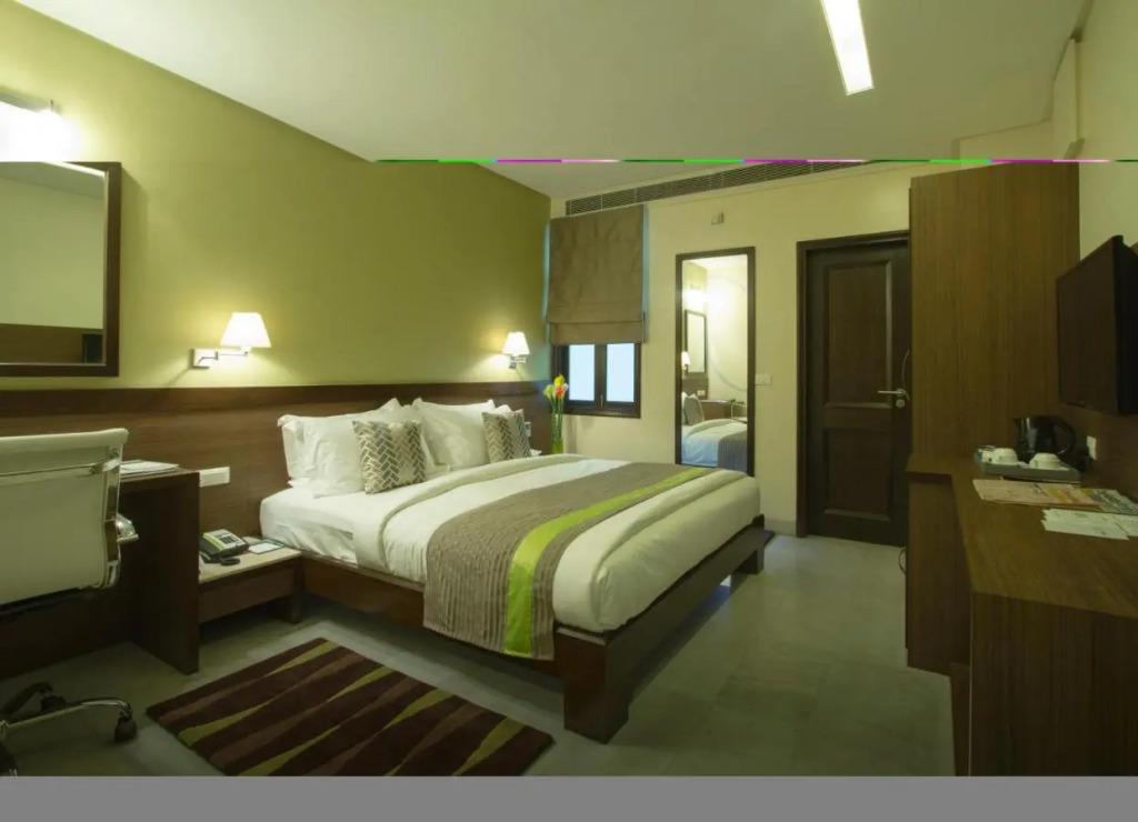 Leisure Inn Grand Chanakya