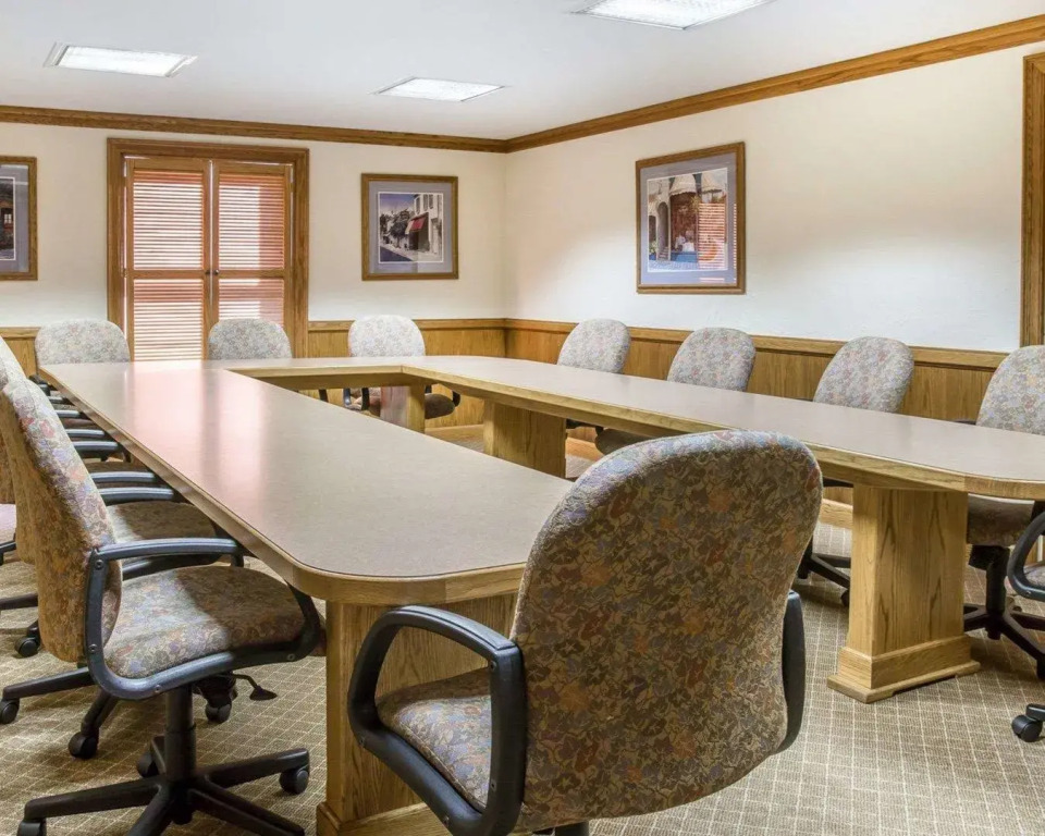 Quality Inn & Suites Monroe