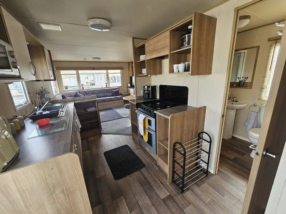 Ty Mawr Chalet Sleeps 6 With Fireplace