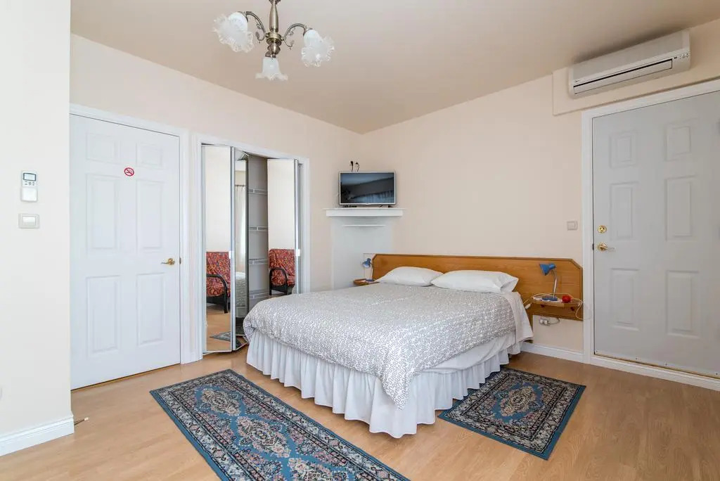 Apartments Mijajov Dvor