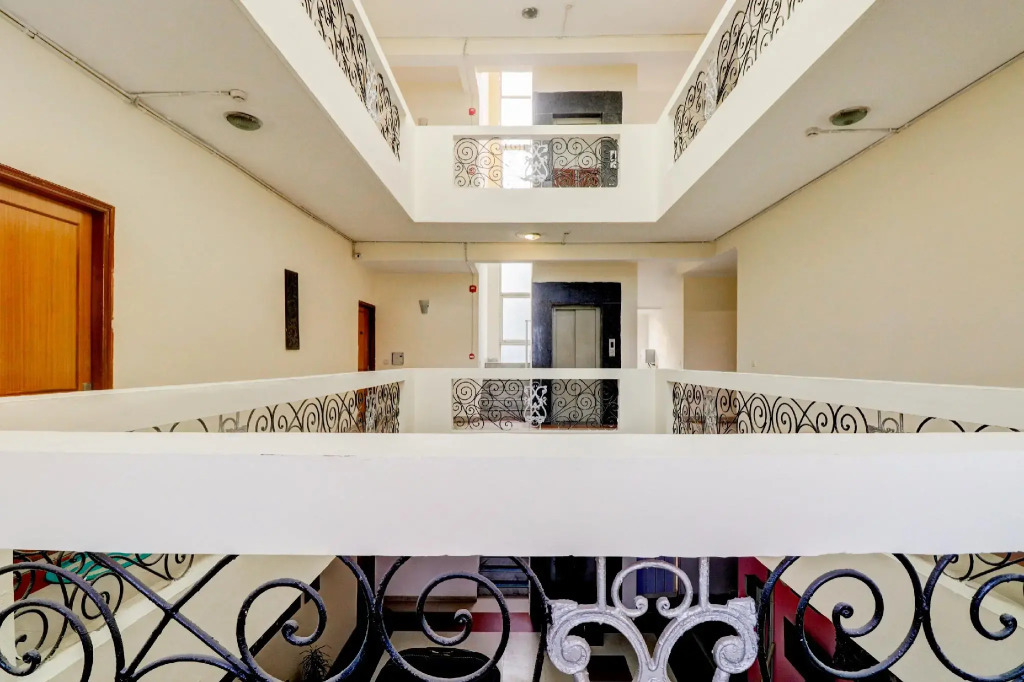 Capital O 68506 Shiv Guest House