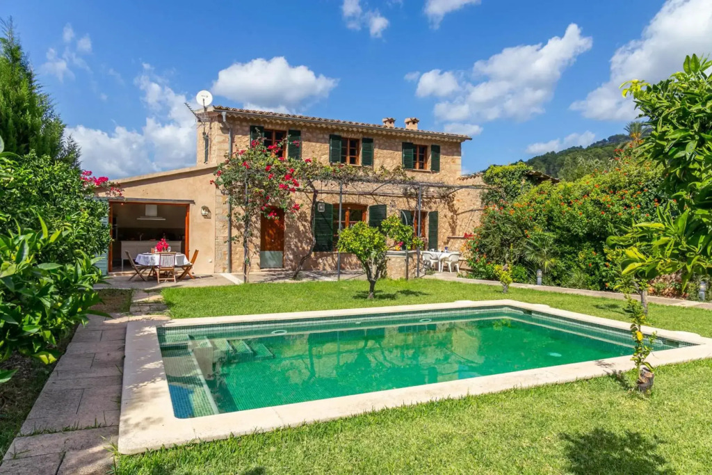 Beautiful Mallorcan Villa with pool in Soller