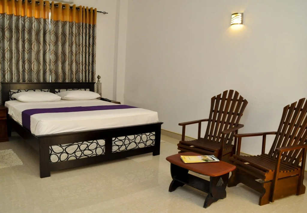 Happy Leoni Hotel