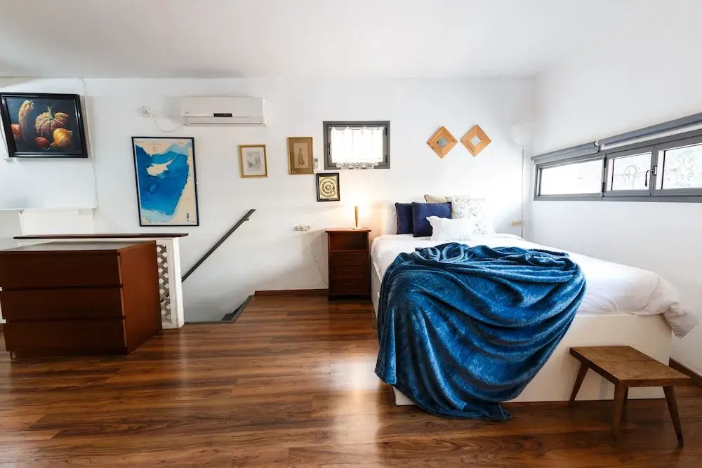 Cozy Studio on Frishman Ben Yehuda