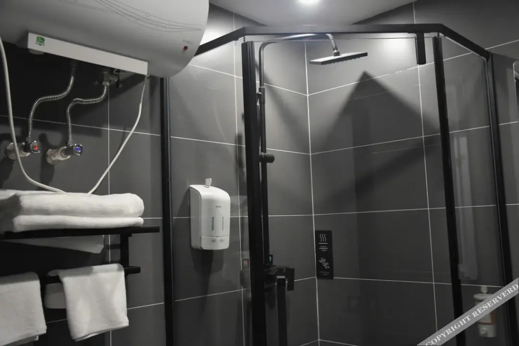SpaceBox Hotel