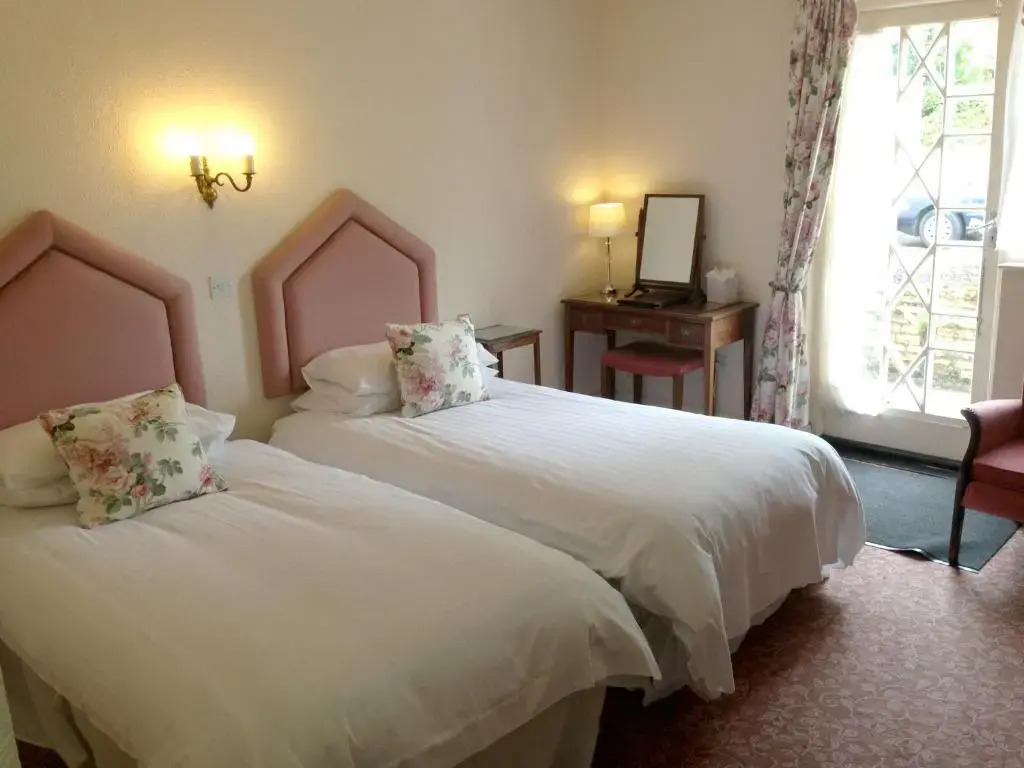 Royal Glen Hotel