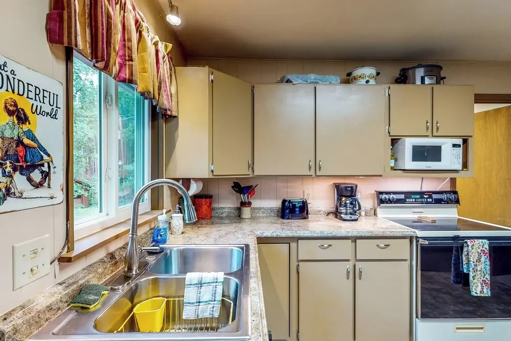 Deck & Mtn Views! Family A-frame Cabin Near Stream
